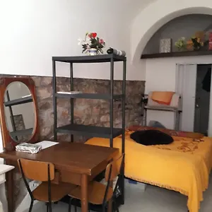 La Cave Medievale De Appartamento